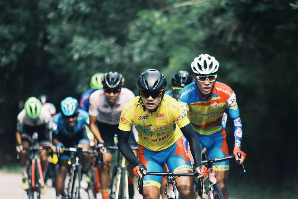 Các đội mạnh tạm đình chiến trong chặng 8 Cúp xe đạp Truyền hình TPHCM ảnh 1