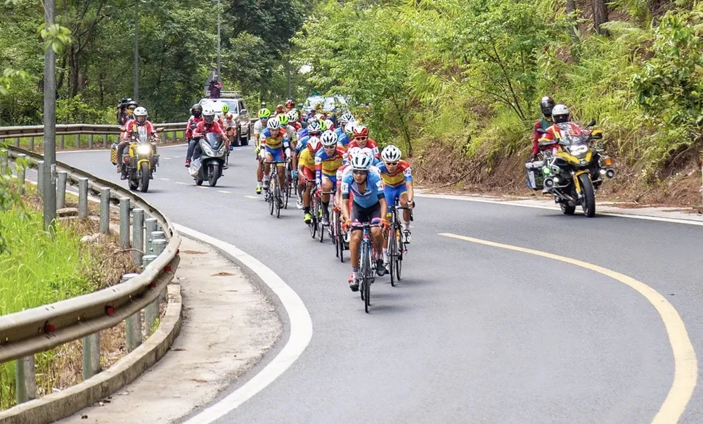 TPHCM thắng lớn ở chặng đua quyết định Cúp xe đạp Truyền hình TPHCM ảnh 1