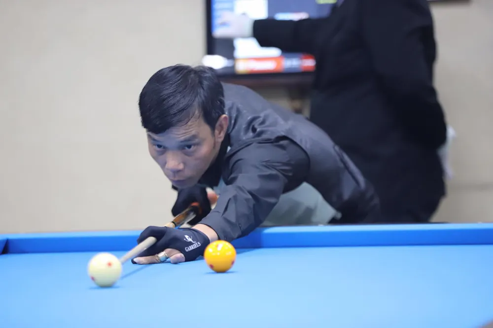 Cơ thủ Trần Quyết Chiến đăng quang ở giải Bida 3 băng Bình Dương Film 2020 ảnh 1