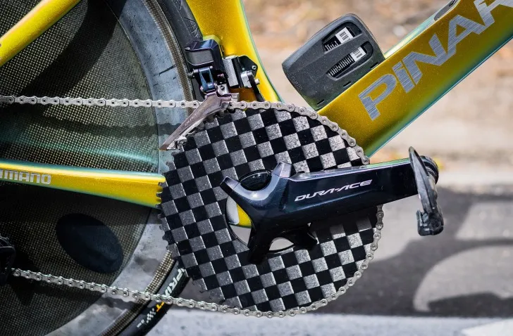 “Thần gió” Filippo Ganna chạy trung bình 60km/giờ thắng chặng 1 Giro d’Italia ảnh 3