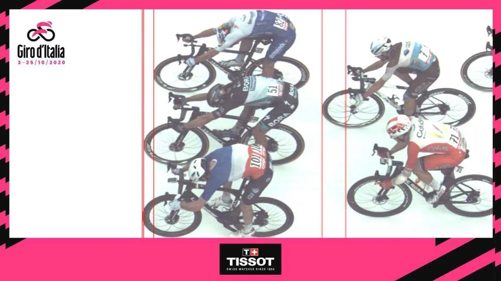 Tay đua xe đạp giải Giro d’Italia bị tai nạn vì… máy bay trực thăng ảnh 4