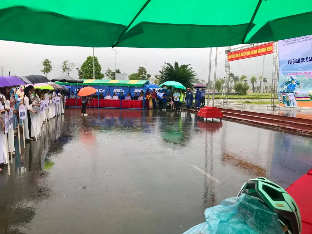 Quàng Văn Cường bảo vệ thành công chiếc HCV tính điểm giải xe đạp vô địch quốc gia ảnh 1