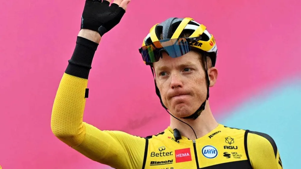 Peter Sagan chói sáng trong ngày giải xe đạp Giro d’Italia lo âu về dịch Covid-19 ảnh 1