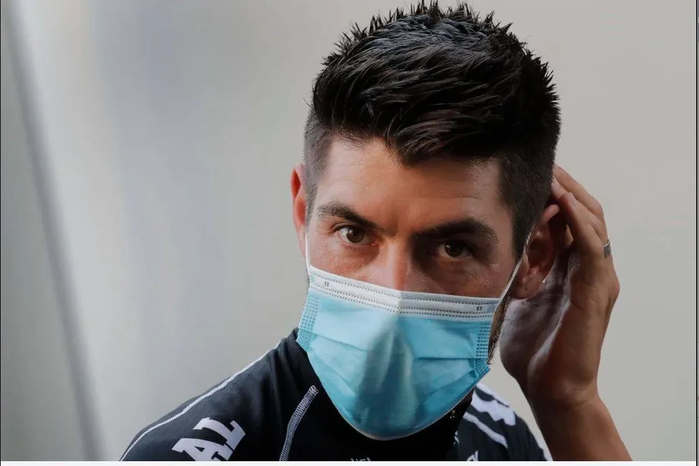 Giải xe đạp Giro d’Italia đứng trước nguy cơ kết thúc sớm vì Covid-19 ảnh 1