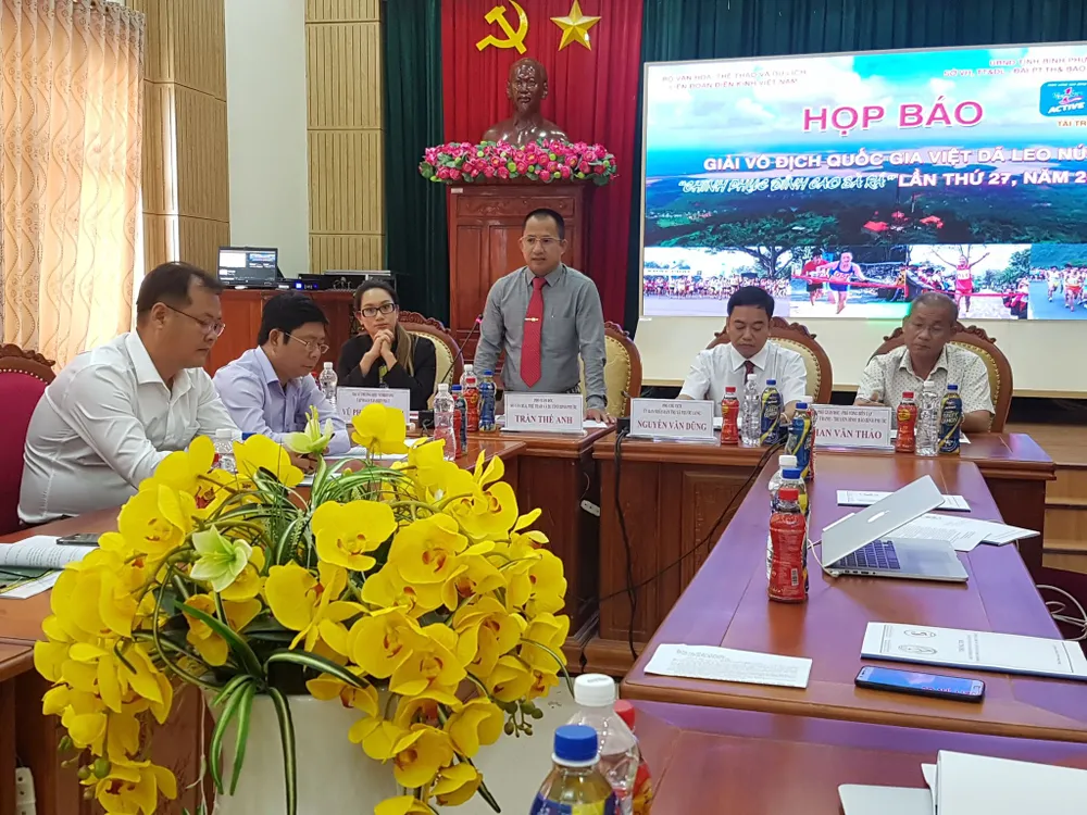 1.500 VĐV dự giải việt dã leo núi “Chinh phục đỉnh cao Bà Rá” ảnh 1