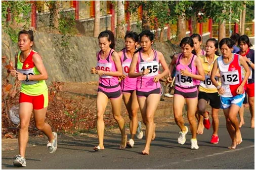 1.500 VĐV dự giải việt dã leo núi “Chinh phục đỉnh cao Bà Rá” ảnh 2