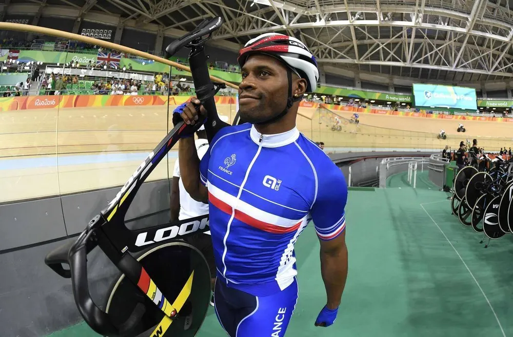 Gregory Bauge chia tay sự nghiệp VĐV lừng lẫy ở tuổi 35.