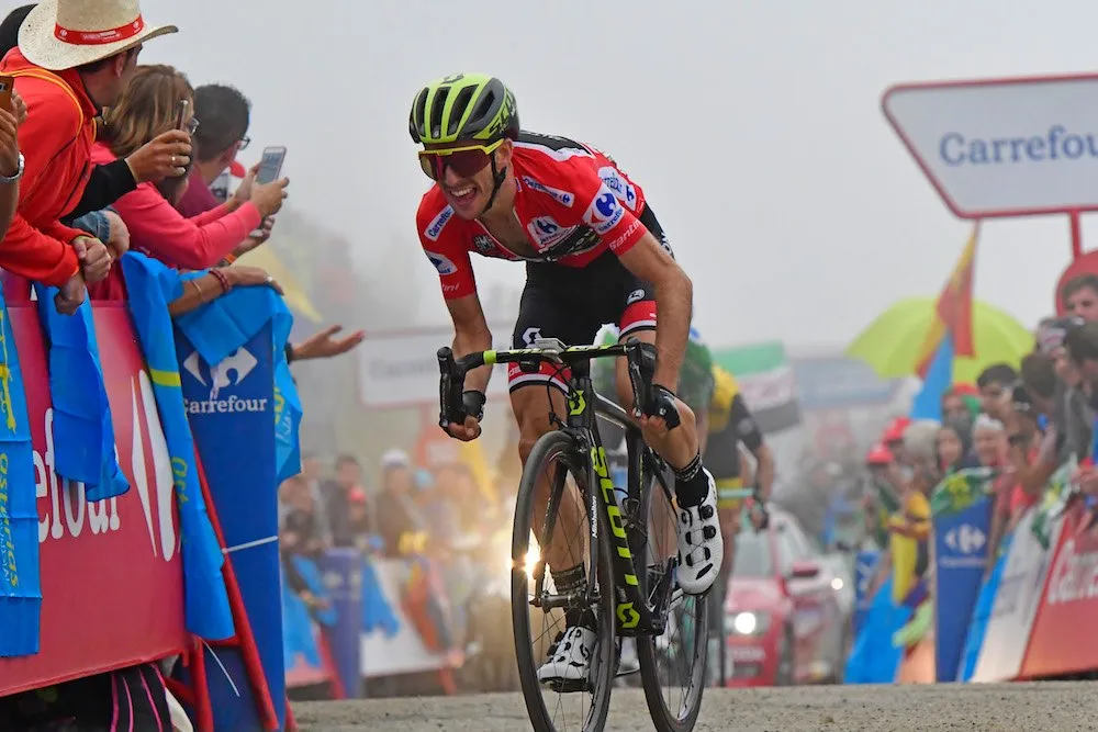 Tay đua Simon Yates: “Đua với anh song sinh sẽ khó vì anh ấy luôn tốt với tôi” ảnh 2