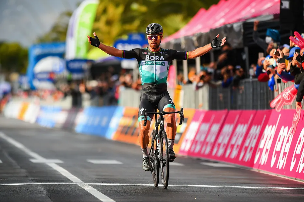 “Thần nước rút” Peter Sagan bị “Cô Vy” hỏi thăm ảnh 2