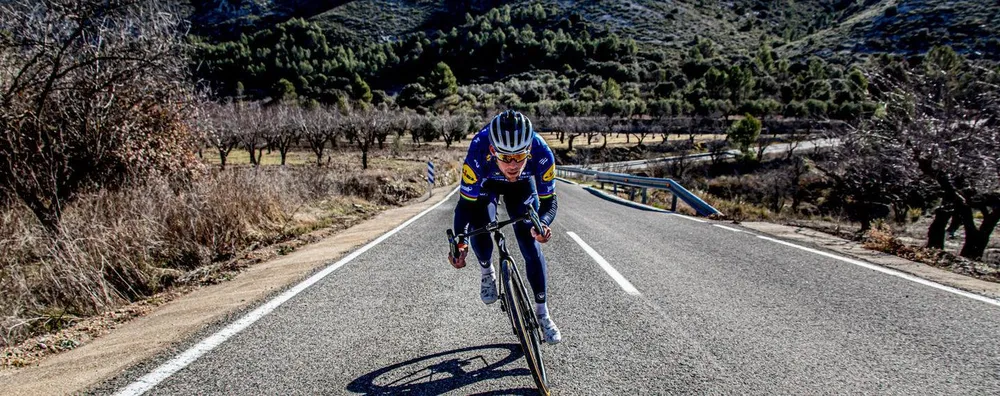 Tay đua huyền thoại Mark Cavendish sẽ trở lại vào ngày Lễ tình nhân ảnh 1