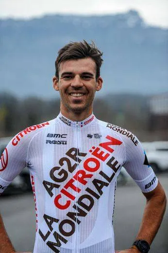 Chấn thương đầu của Lilian Calmejane nặng hơn dự báo sau tai nạn ở Tour de la Provence ảnh 2