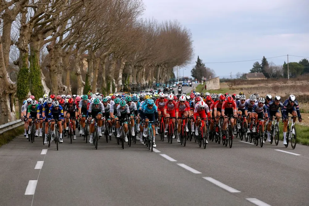 Sam Bennett “nổi đoá” dù chiến thắng chặng 5 vươn lên mặc áo xanh giải Paris – Nice ảnh 3