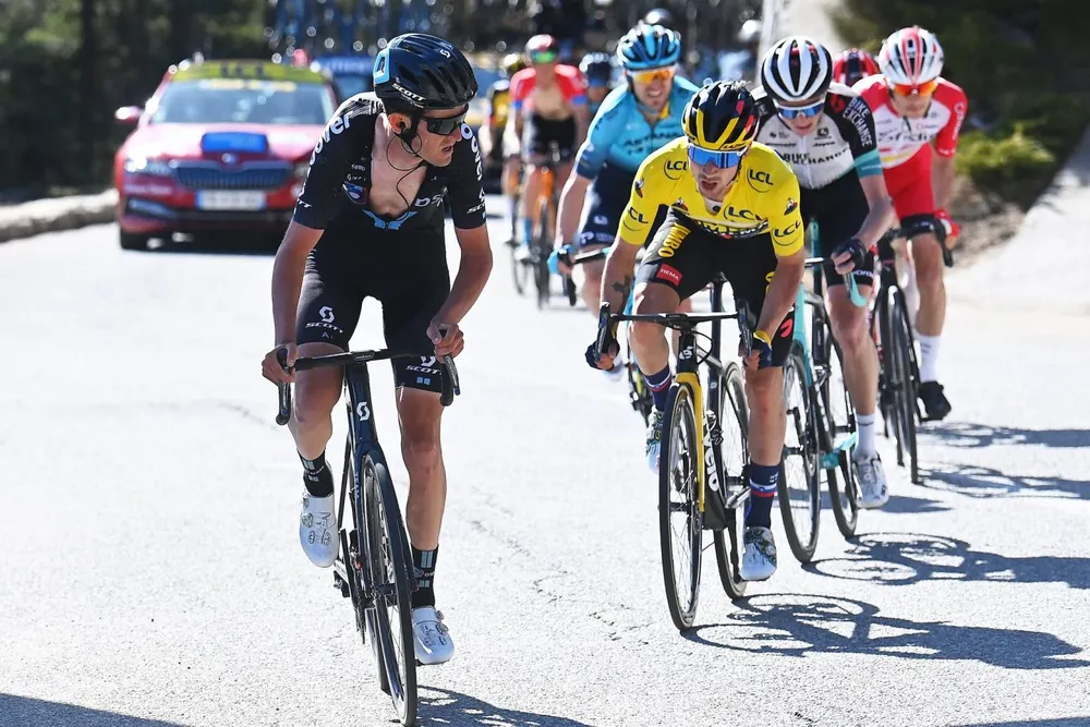 Primoz Roglic quá mạnh trên đường đèo để lần thứ 3 thắng chặng bảo vệ Áo vàng, Áo xanh giải xe đạp Paris – Nice ảnh 2