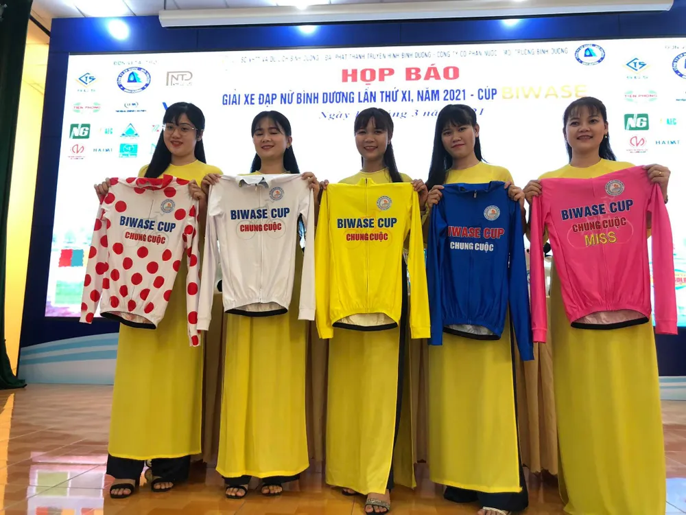 Các chiếc Áo danh giá của giải