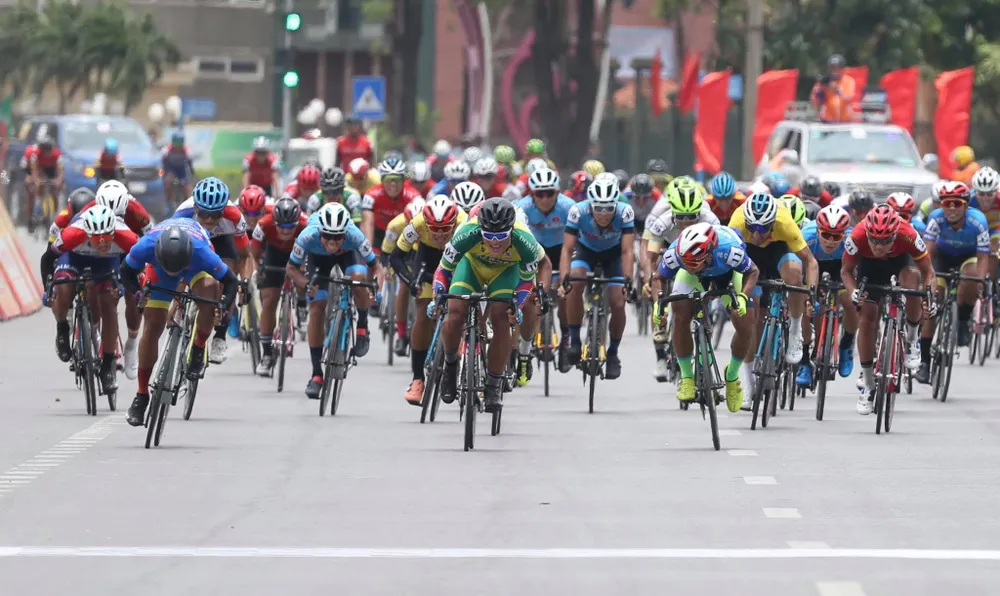 Nguyễn Tấn Hoài lần thứ hai thắng chặng tiến sát Áo vàng Loic ảnh 2