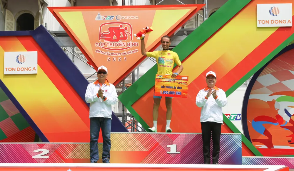 Các đội mạnh tạm đình chiến chờ đợi giải quyết ở Hải Vân Quan ảnh 3