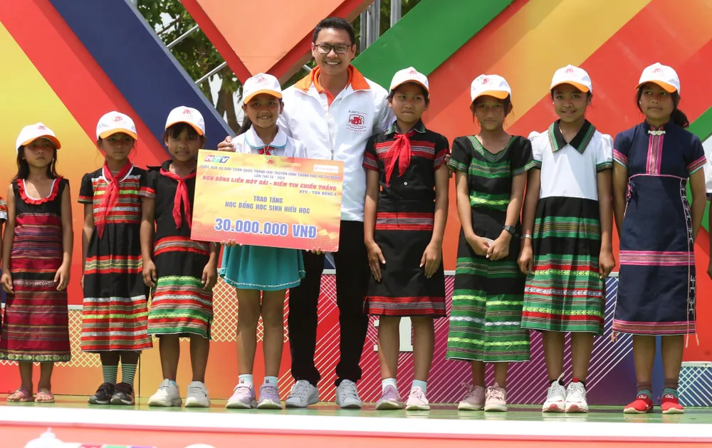 Loic đòi lại Áo vàng thành công ở chặng đua sở trường cá nhân tính giờ ảnh 2