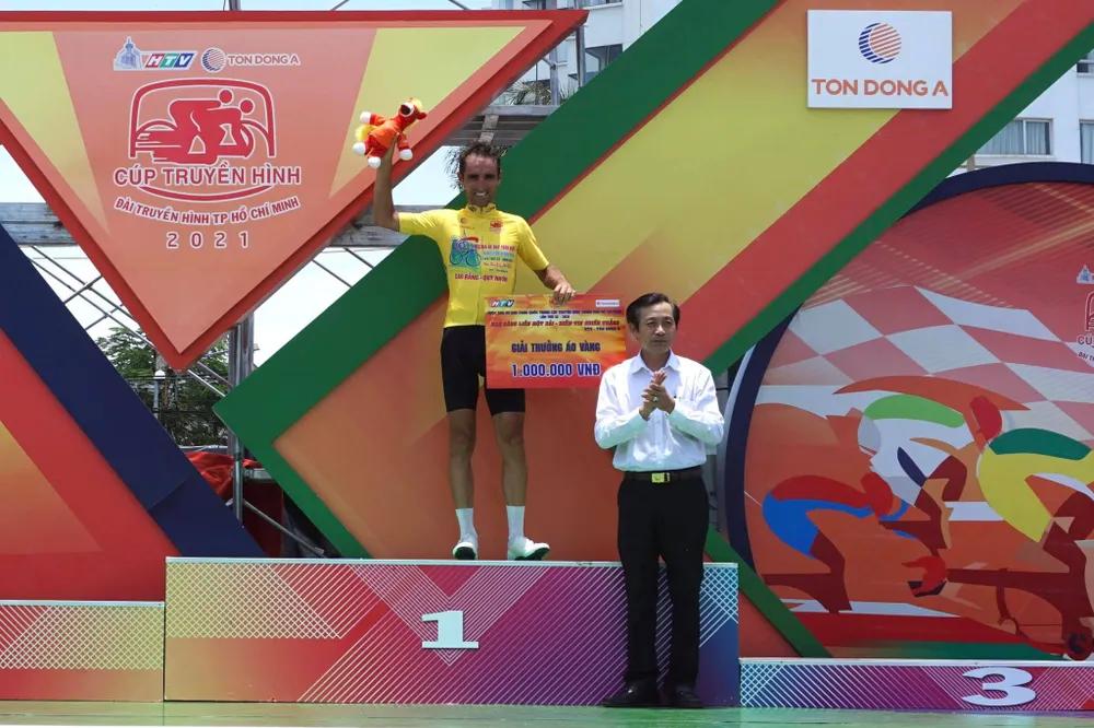 Loic bảo vệ Áo vàng ngoạn mục trong màn rượt đuổi tốc độ kịch tính ảnh 4