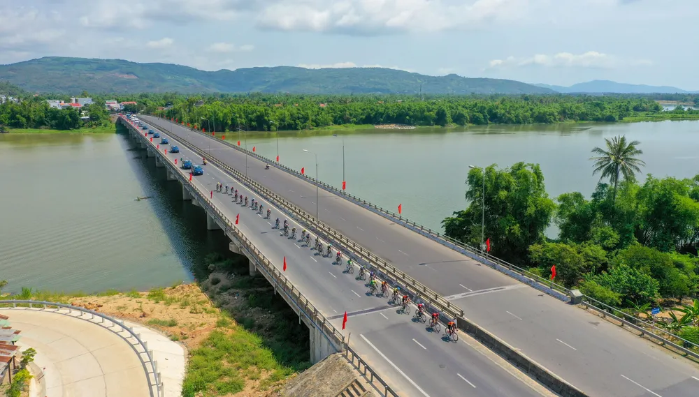 Trịnh Đức Tâm giúp Tập Đoàn Lộc Trời có chiến thắng đầu tiên ảnh 1