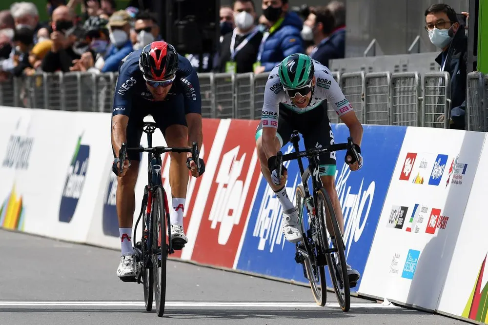 Gianni Moscon đòi lại sự thống trị Tour of Alps ảnh 2