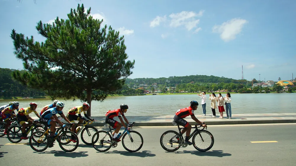 Nguyễn Tấn Hoài lần thứ 4 thắng chặng khẳng định vị thế “Vua nước rút” ảnh 1