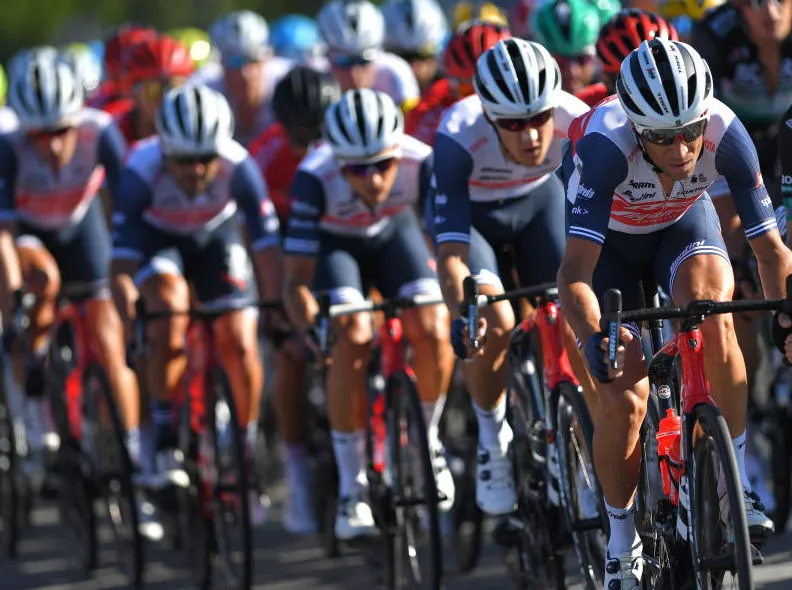 Bất chấp cổ tay bị gãy, Vincenzo Nibali quyết dự Giro d’Italia ảnh 2