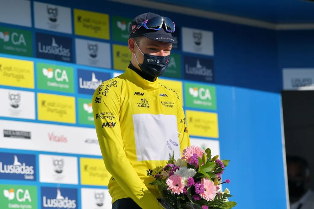 Đội Ineos Grenadiers thể hiện sức mạnh đường đèo thống trị Volta ao Algarve 2021 ảnh 3