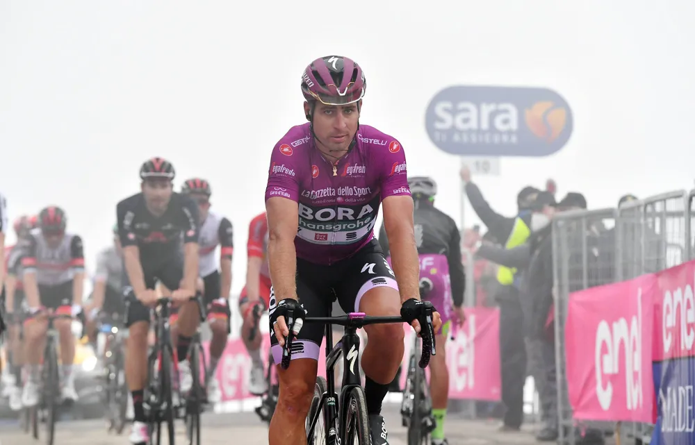 Chuyên gia nước rút Peter Sagan bị phạt vì đe doạ đối thủ ảnh 3