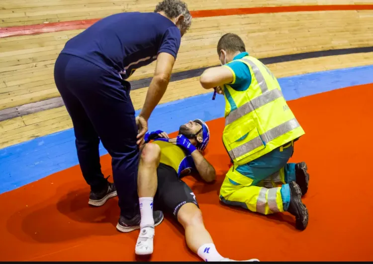 Hoạ vô đơn chí - Mark Cavendish bị dừng gia hạn hợp đồng với Deceuninck – Quick-Step ảnh 1