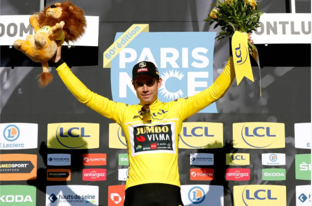 Wout van Aert mặc áo vàng sau 4 chặng