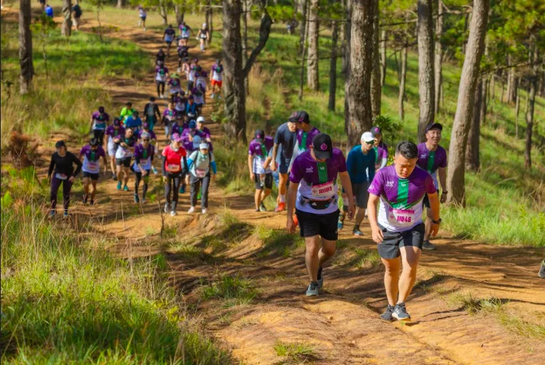 Tuyển thủ quốc gia Đinh Quang Linh vô địch Giải xe đạp địa hình Dalat Victory Challenge 2022 ảnh 2