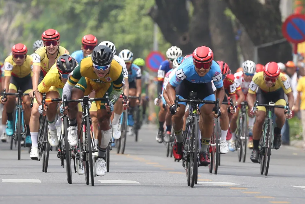 Lê Nguyệt Minh lần đầu tiên thắng chặng trong ngày Trần Tuấn Kiệt đòi lại Áo xanh ảnh 2