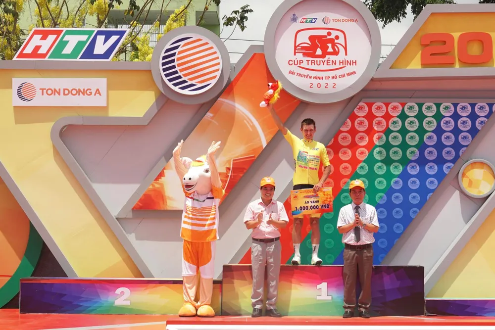 Lê Nguyệt Minh lần thứ 2 thắng chặng trở lại cuộc chiến Áo xanh ảnh 3