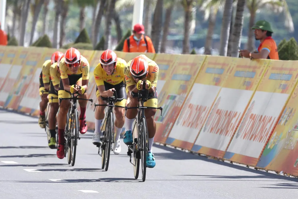 Tập đoàn Lộc Trời vượt qua Domesco Đồng Tháp, TPHCM Vinama để thắng chặng đồng đội tính giờ ảnh 2