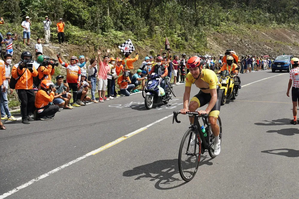 Sức mạnh “siêu nhân” của Igor Frolov giúp TPHCM Vinama lấy trọn 3 danh hiệu danh giá ở chặng đèo Khánh Lê ảnh 2