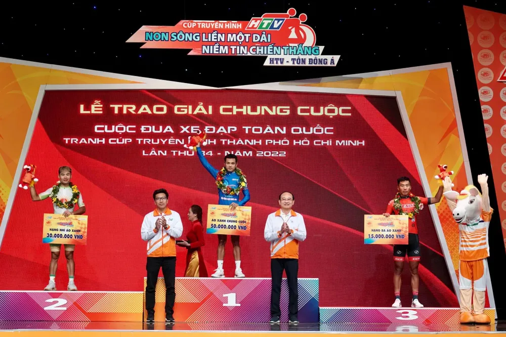 Igor Frolov giúp TPHCM Vinama giành cú “ăn ba” danh giá ảnh 3