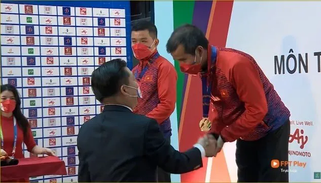 Trần Quyết Chiến bổ sung chiếc HCV SEA Games vào bộ sưu tập ảnh 2