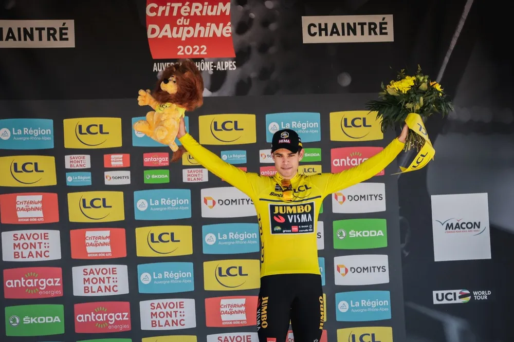 Wout van Aert củng cố vững chắc áo vàng sau 6 chặng