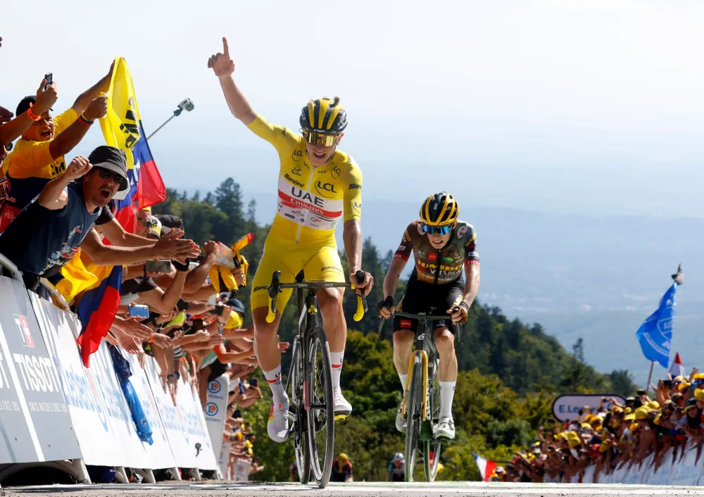 Tadej Pogacar bứt tốc trên dốc cao chiến thắng chặng 7 