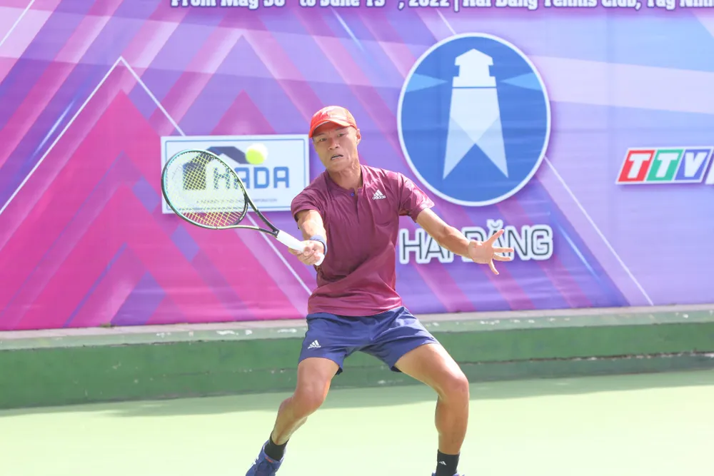 Chỉ còn Lý Hoàng Nam vào tứ kết giải quần vợt ITF World Tennis Tour M15 Kuching ảnh 1