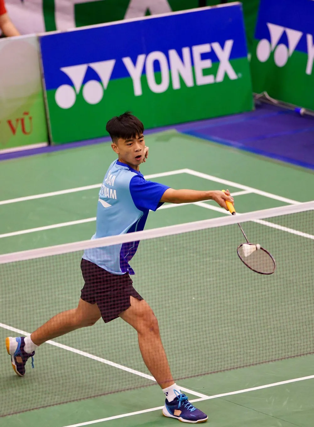 Nguyễn Tiến Minh bị loại ngay ngày đầu giải cầu lông Việt Nam Open ảnh 1