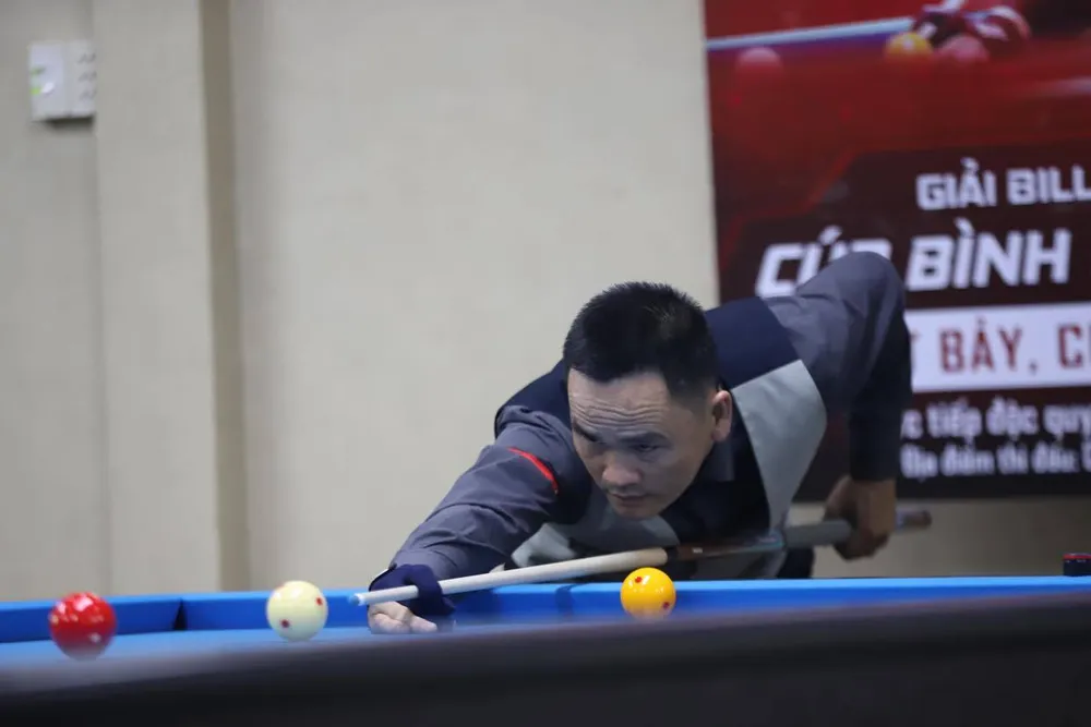 Tài năng trẻ Bao Phương Vinh lần đầu quật ngã cơ thủ số 1 Việt Nam Trần Quyết Chiến ảnh 2