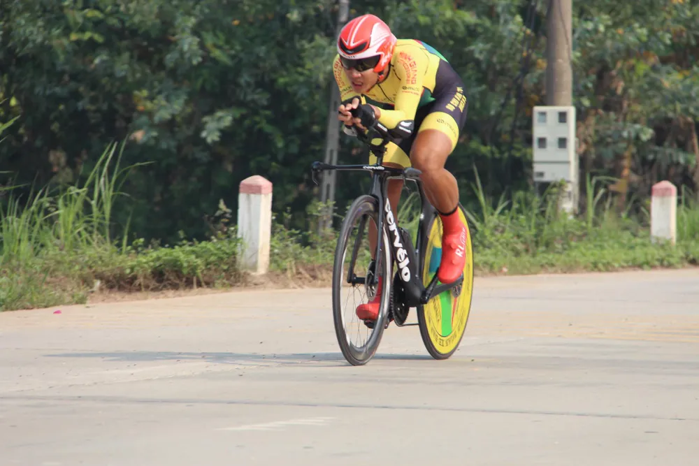 Nguyễn Tuấn Vũ mang HCV đầu tiên về xe đạp cho TPHCM ảnh 1