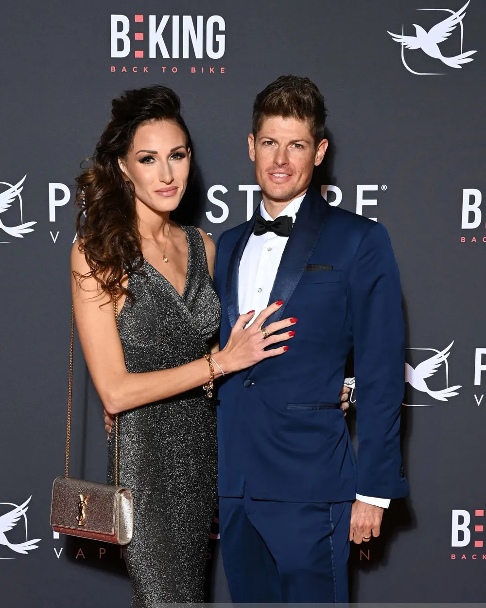 Vợ Loulou đã từ bỏ nghề người mẫu để hỗ trợ Jakob Fuglsang