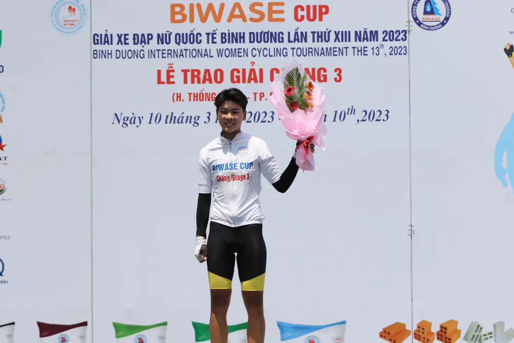 Lâm Thị Thuỳ Dương nhiều khả năng sẽ có thêm chiếc Áo trắng trong năm nay