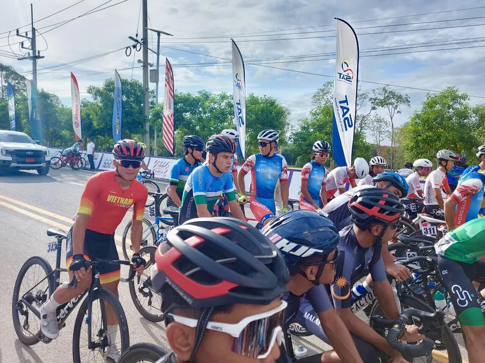 Việt Nam thi đấu với mỗi mình Phạm Lê Xuân Lộc ở nội dung U18 nam