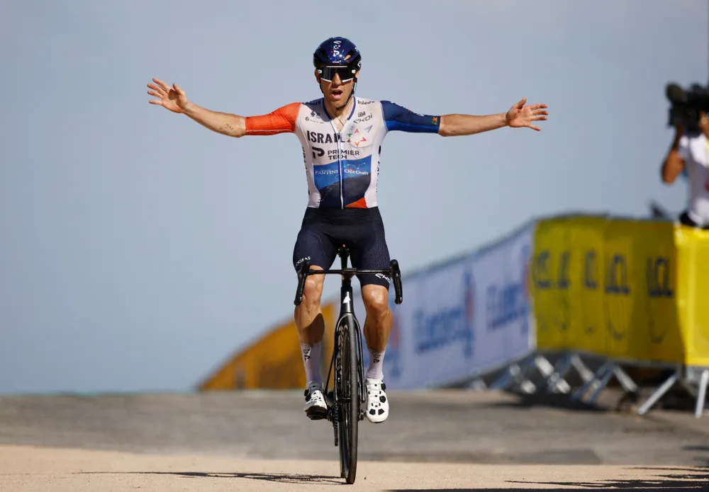 Michael Woods chiến thắng chặng 9