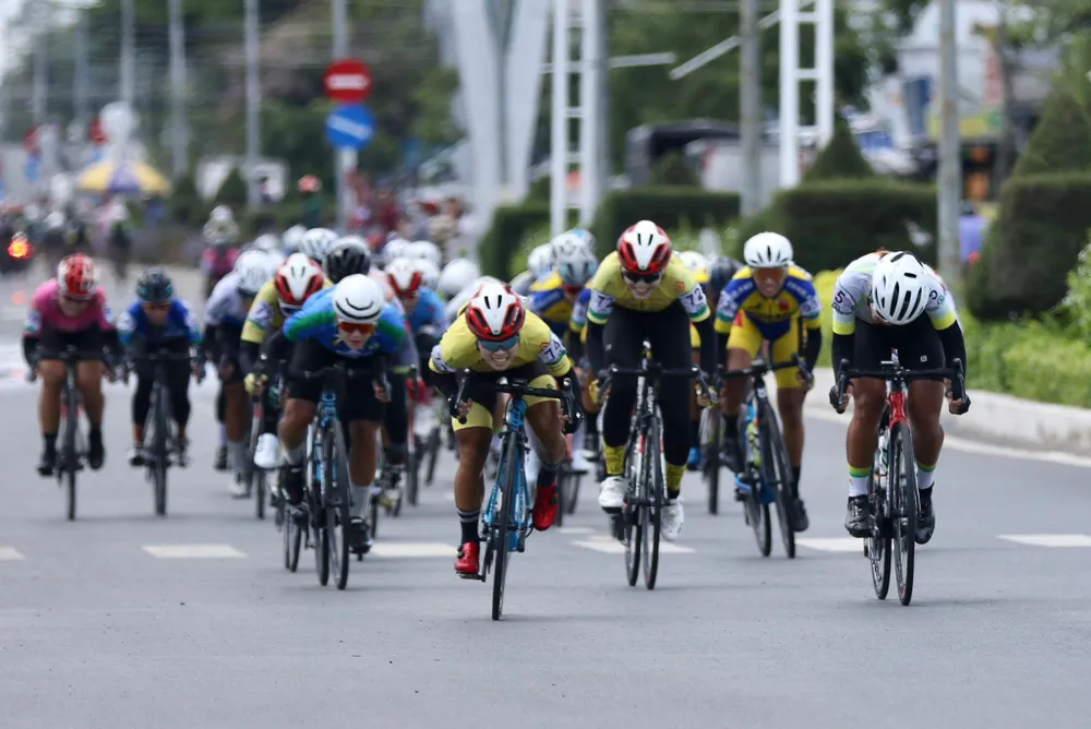 Trần Thị Thuỳ Trang thắng tuyệt đối ở 3 lần tung nước rút