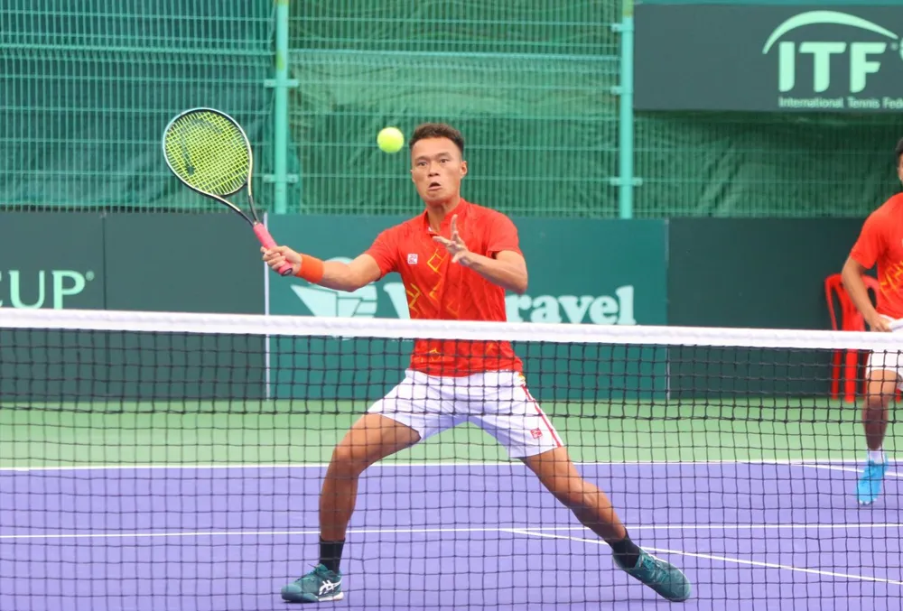 Tay vợt kỳ cựu Phạm MInh Tuấn góp công trong chiến thắng của đội tuyển Việt Nam