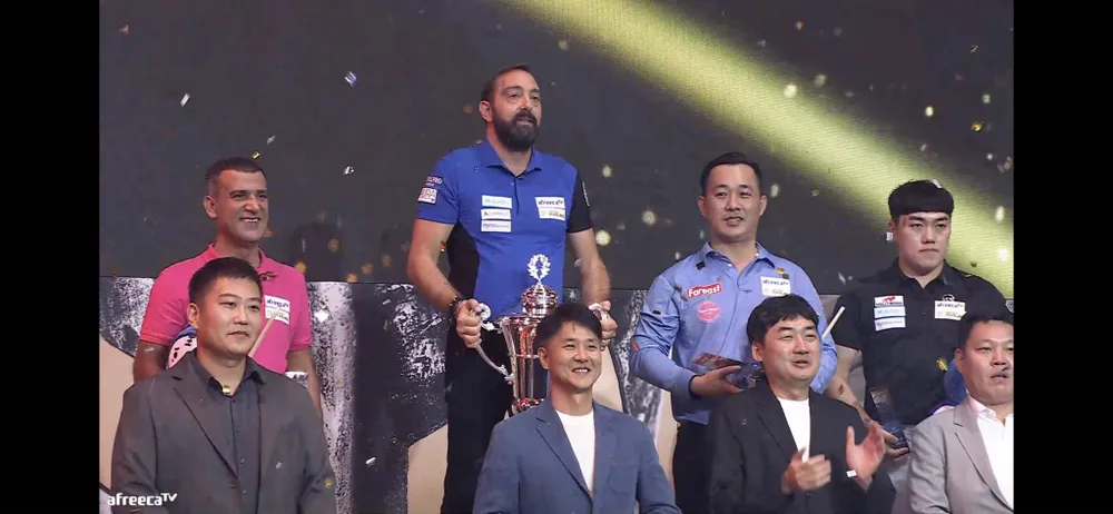 BTC trao giải cho các cơ thủ đoạt giải